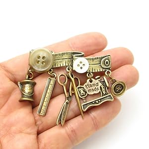 Amazon | ブローチ お仕立て屋さんのピンブローチ アンティーク